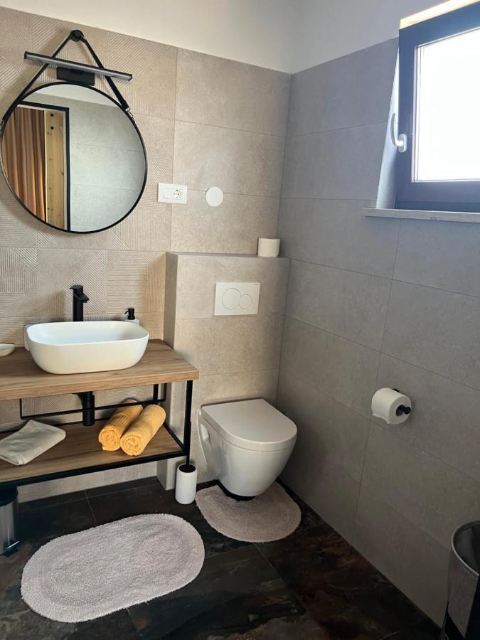 Paola Cozy Studio 罗维尼 外观 照片